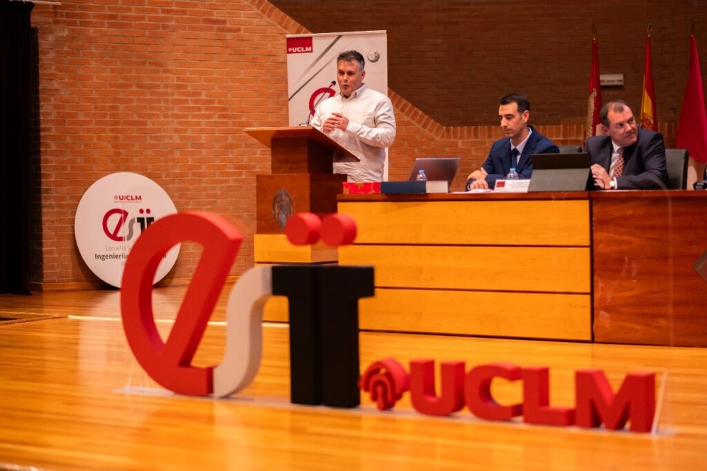 Acto de Graduación 24 25 SERBATIC